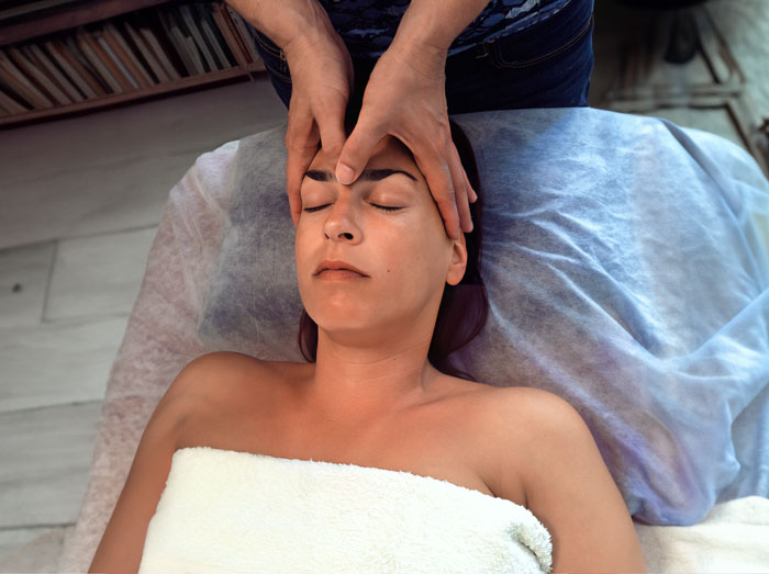 Slider-Facial-pressure-points